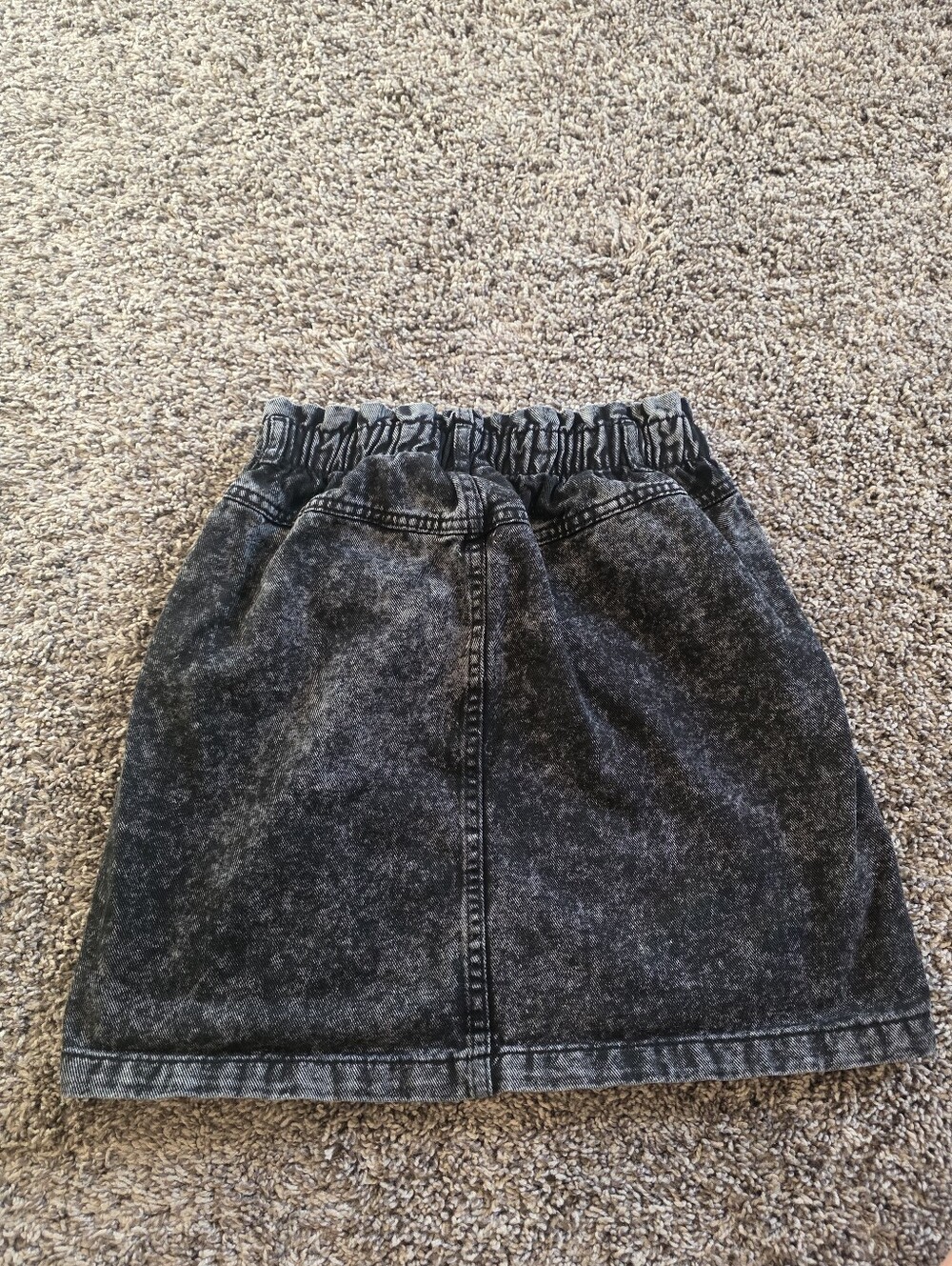 H&M Girls Washed Black Elastic Waist Denim Skirt SIZE 16 - Picture 2 of 4